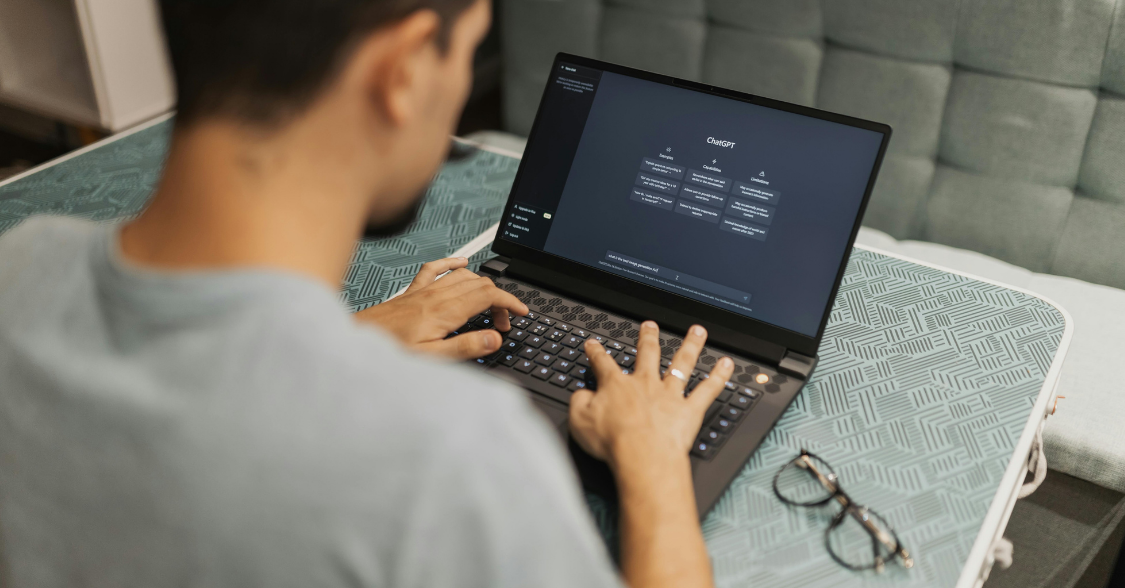 The Hidden Risks of Using AI to Write Tender Responses (And How to Avoid Them)